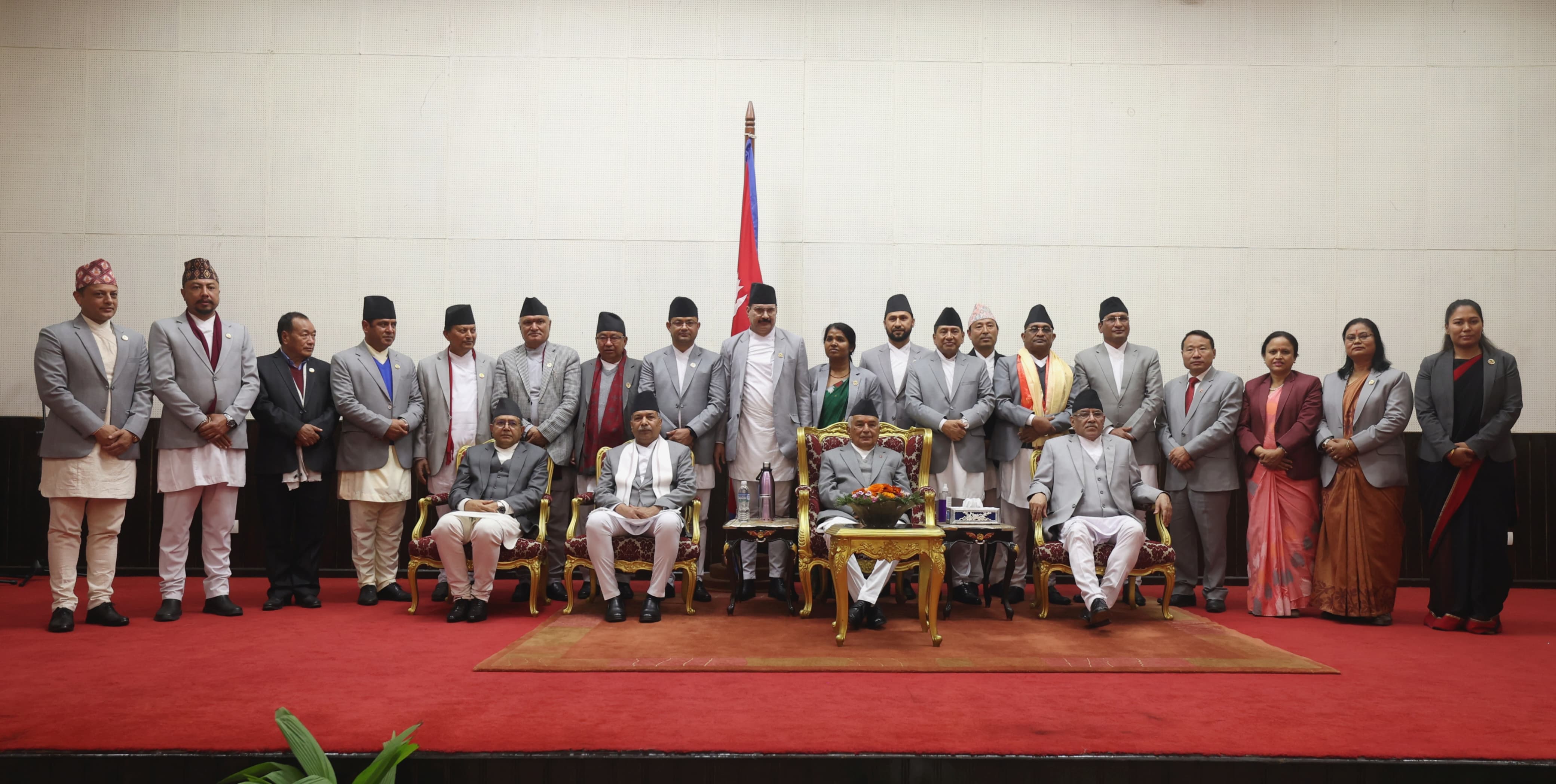 प्रधानमन्त्री प्रचण्ड नेतृत्वको मन्त्रिमण्डल २० सदस्यीय (नामावलीसहित)